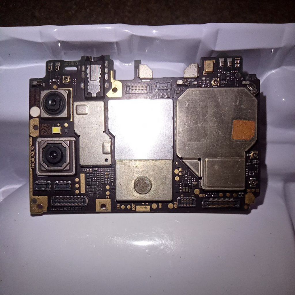 MESIN XIAOMI MI A2 LITE NORMAL FREE KAMERA