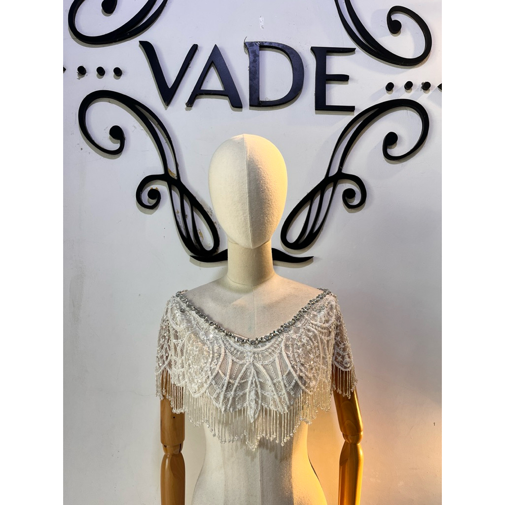 CAPE PREMIUM BROKEN WHITE