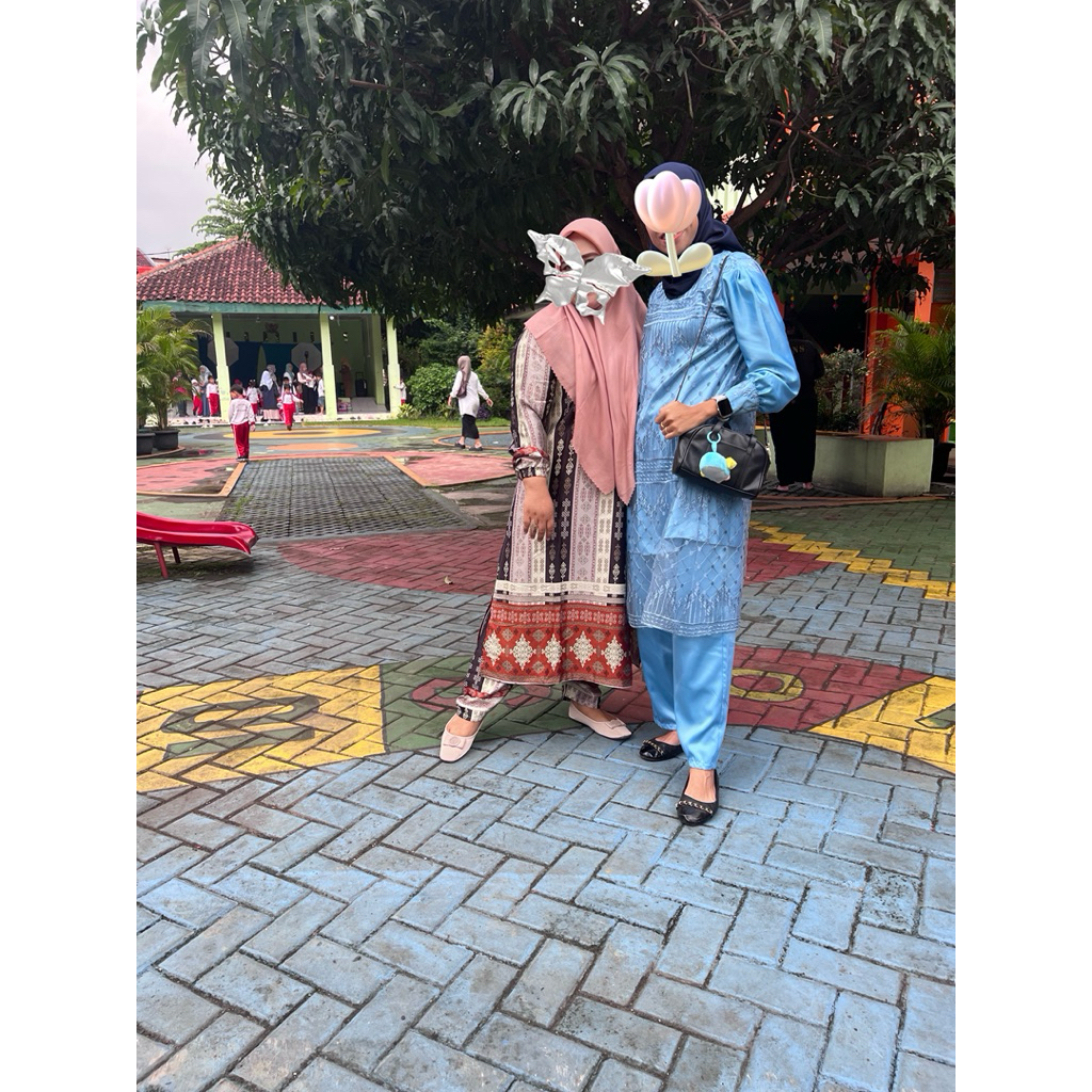 preloved oneset brukat mix silky, blouse brukat, tunik brukat, tunic brukat, baju kondangan, setelan