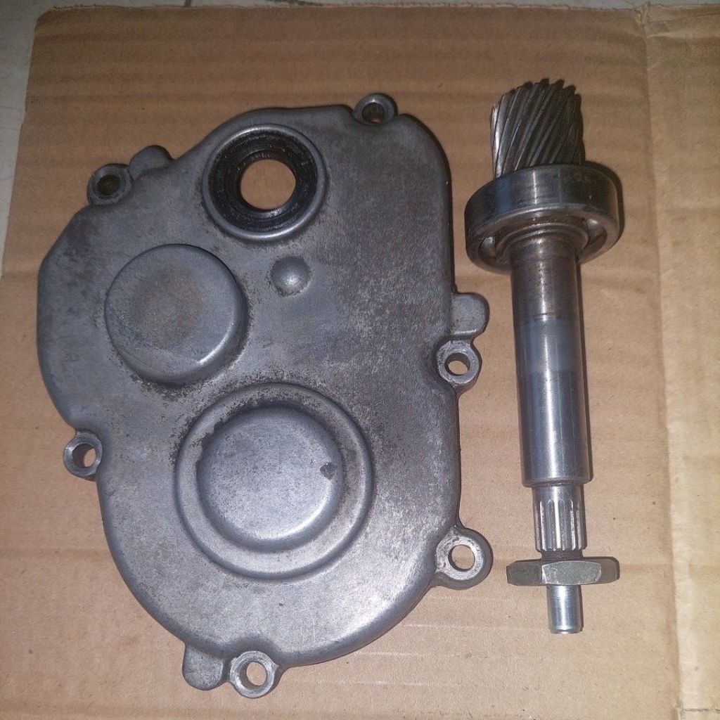 Tutup Gigi Rasio + As Pully depan Nouvo Z/Lele