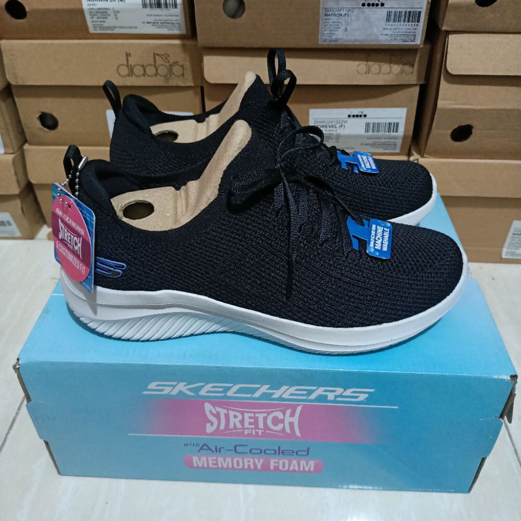 Skechers Ultra Flex 3.0 ( Size : 40   )