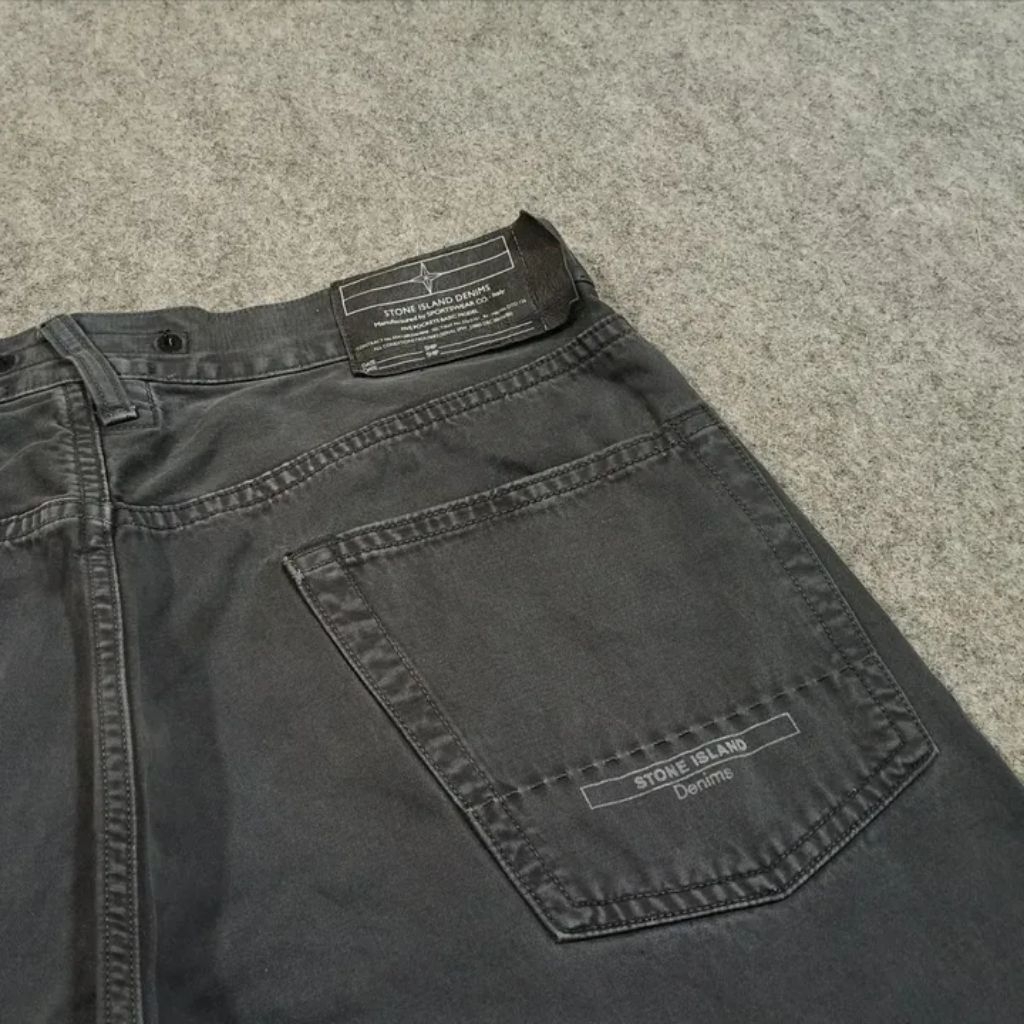 Celana reguler jeans pria STONE ISLAND size fit 32 second