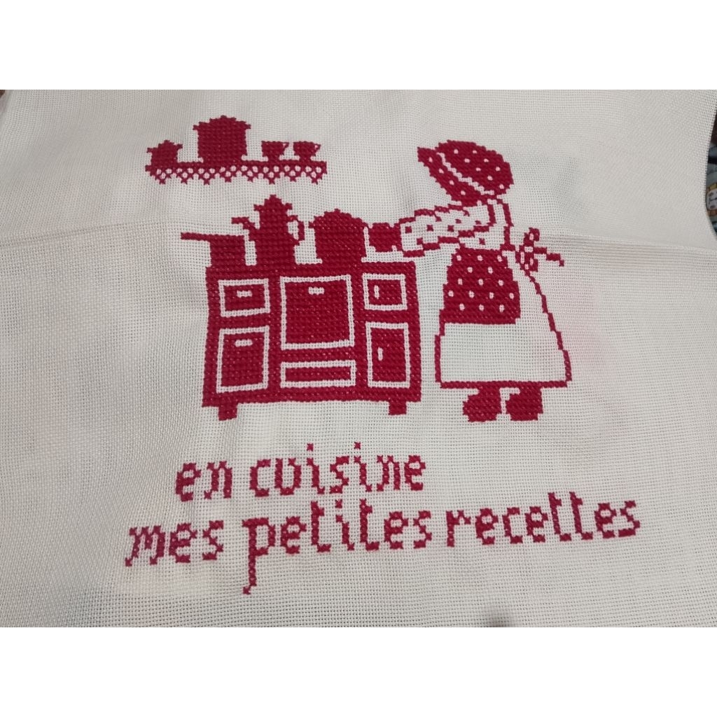 Sulaman strimin benang wol