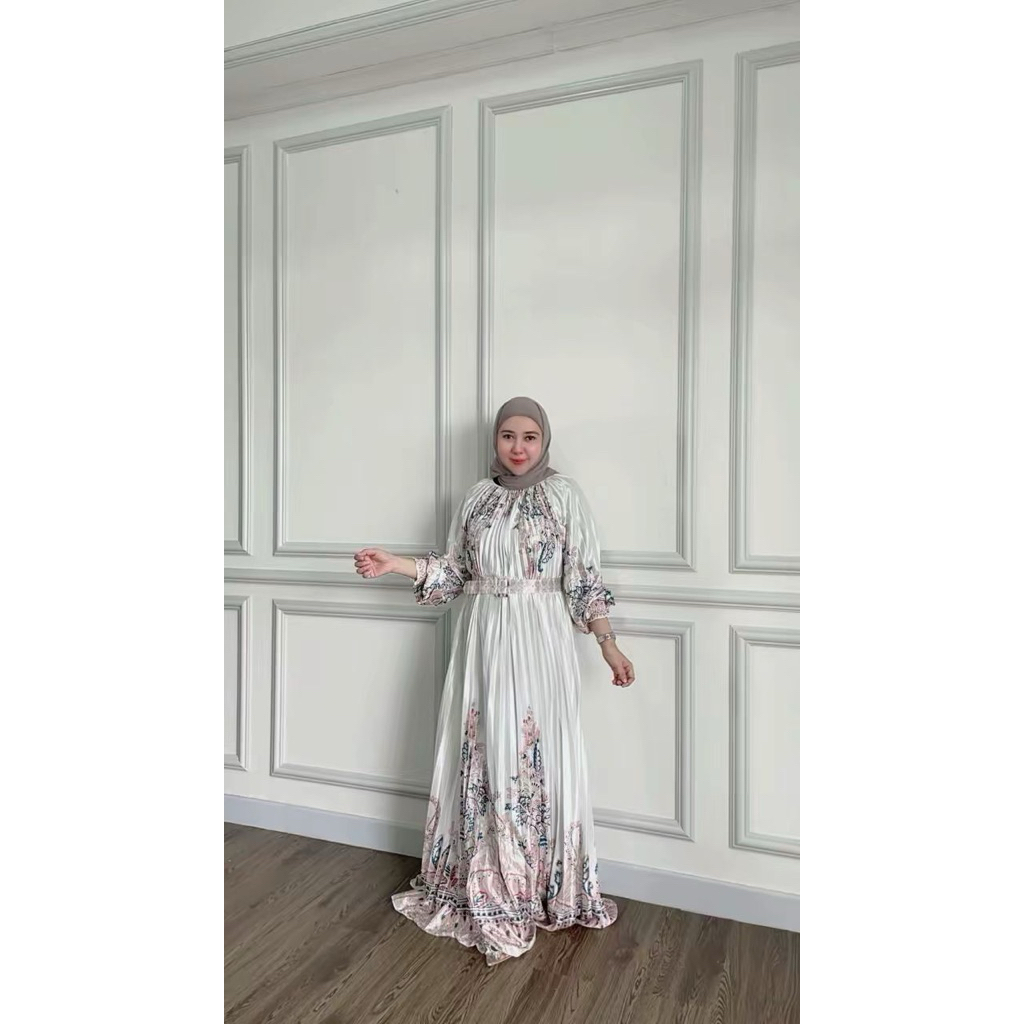 aqila dress