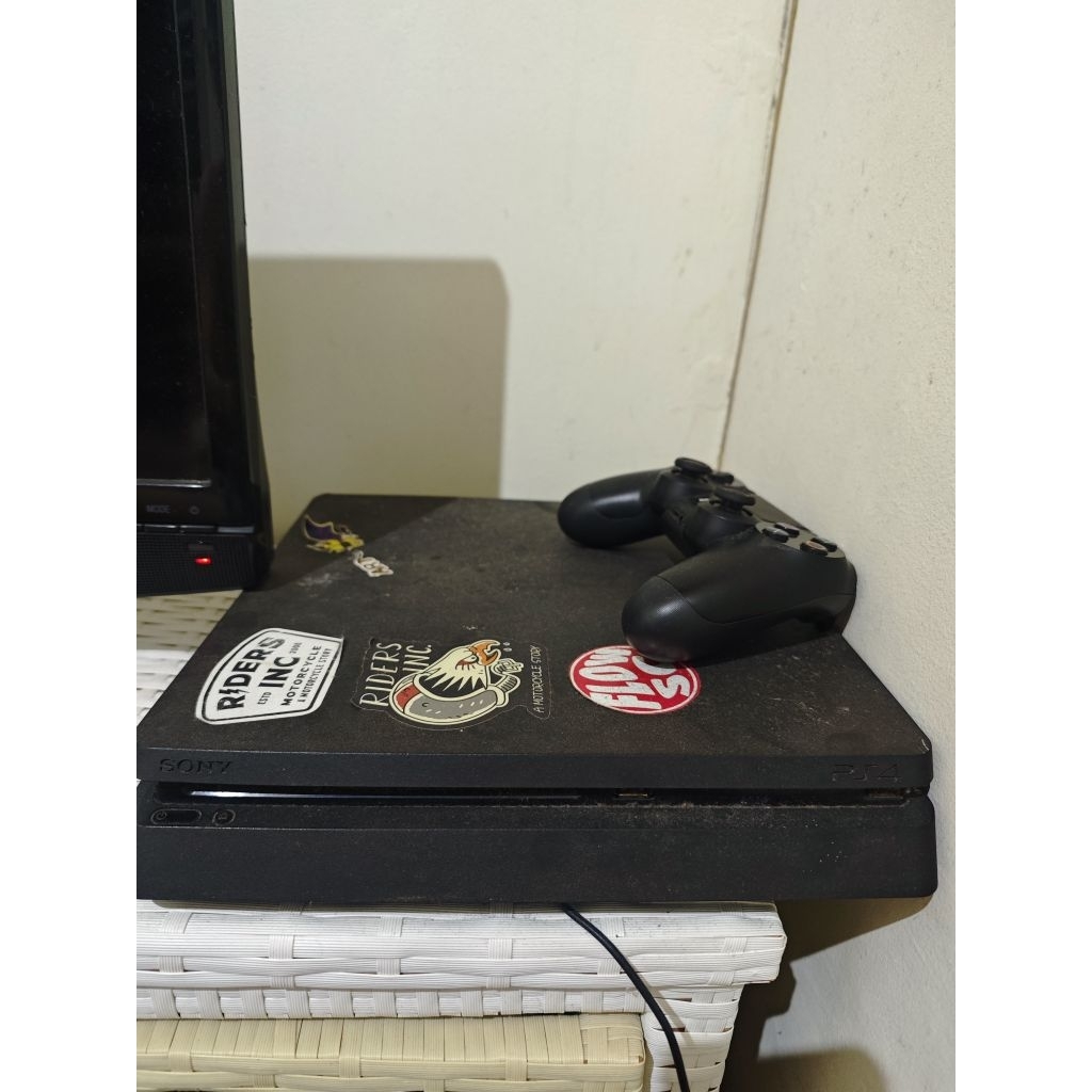 PlayStation 4 slim 500gb PS4 hen 9.00 Second Bekas