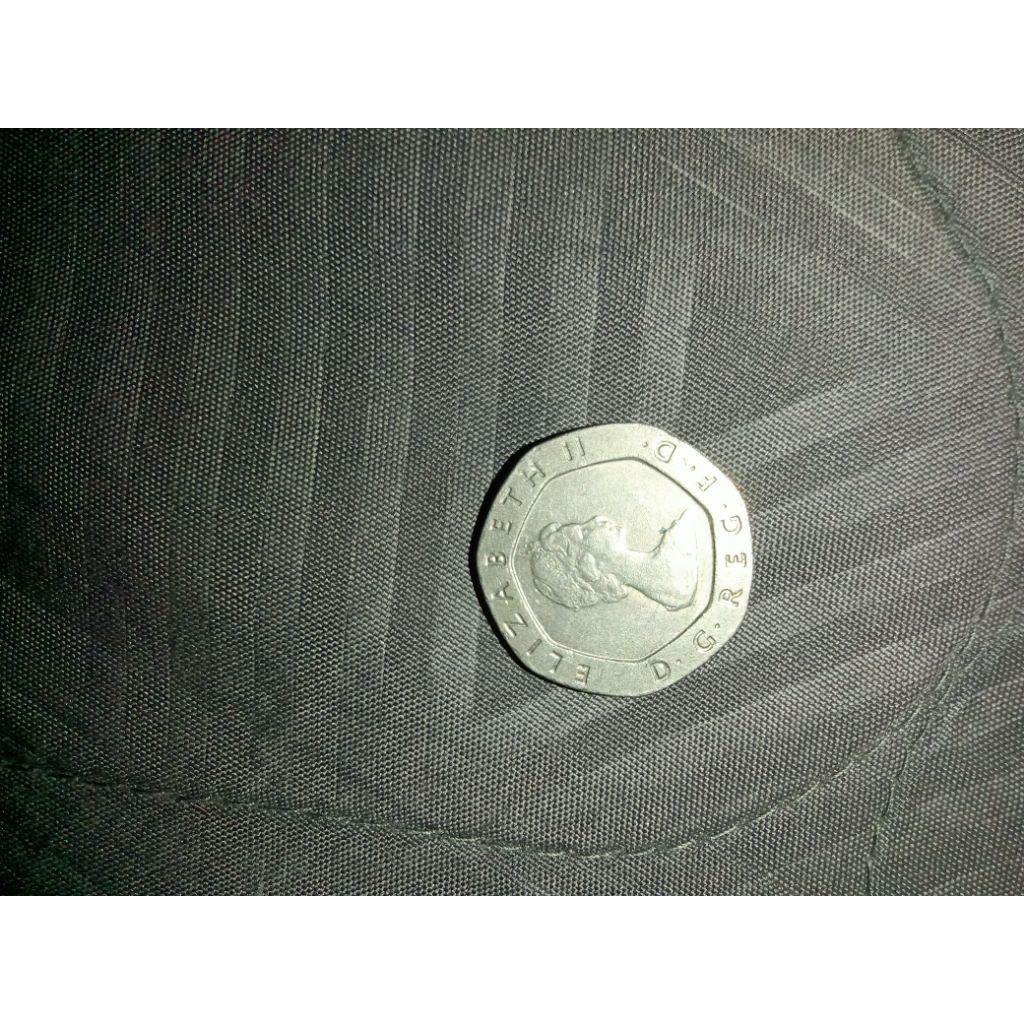 koin kuno Inggris Tahun 1983 (asli)