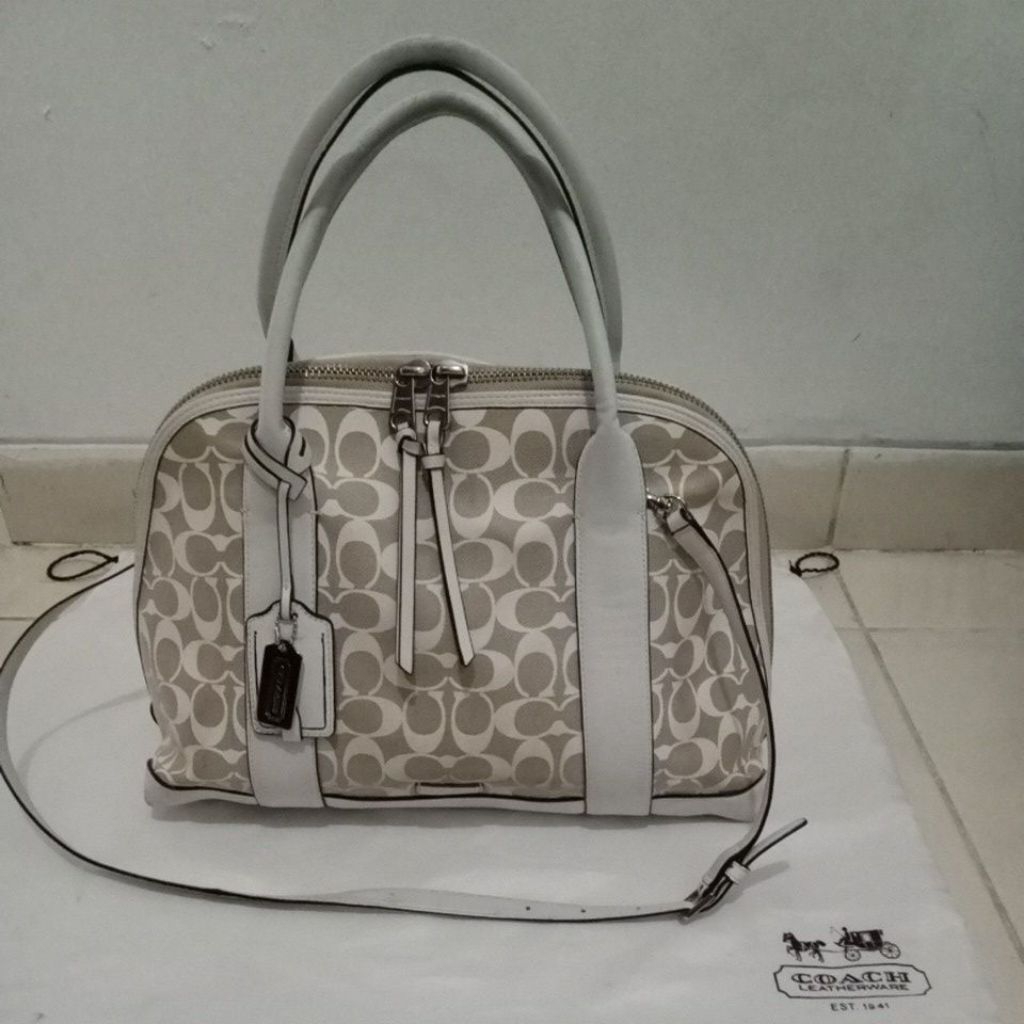 Tas sling preloved Coach