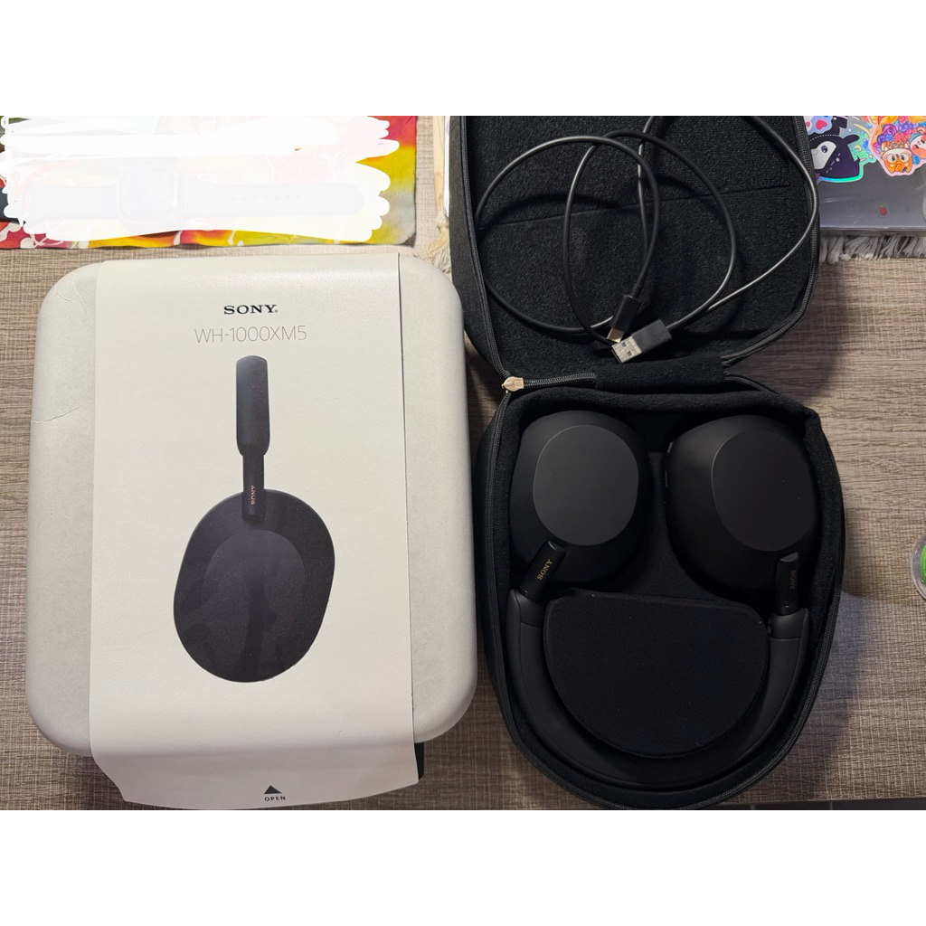 preloved sony WH-1000XM5 wireless bluetooth noise cancelling headphones black