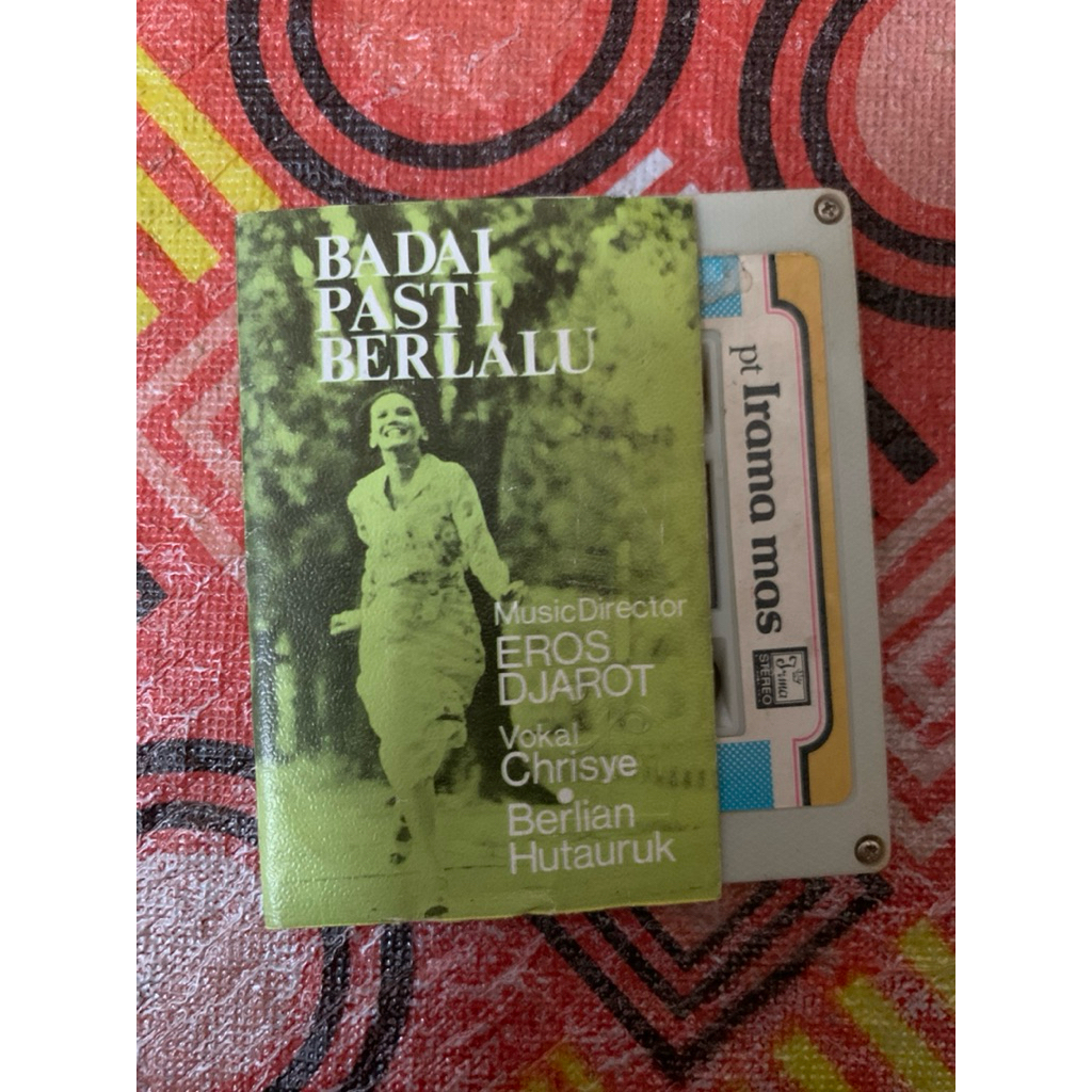 kaset pita badai pasti berlalu