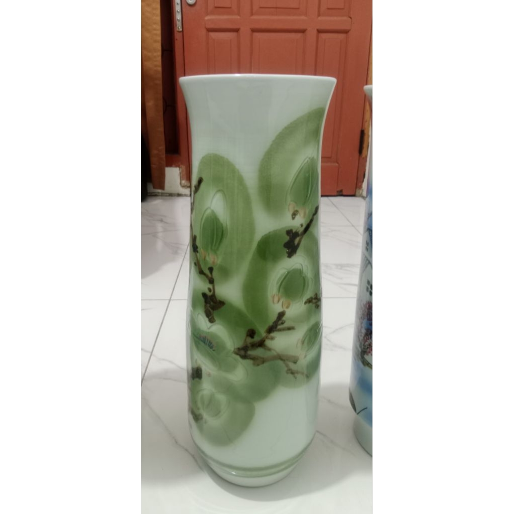 GUCCI | TEMPAT PAYUNG | VAS BUNGA KERAMIK BERMOTIF SAKURA