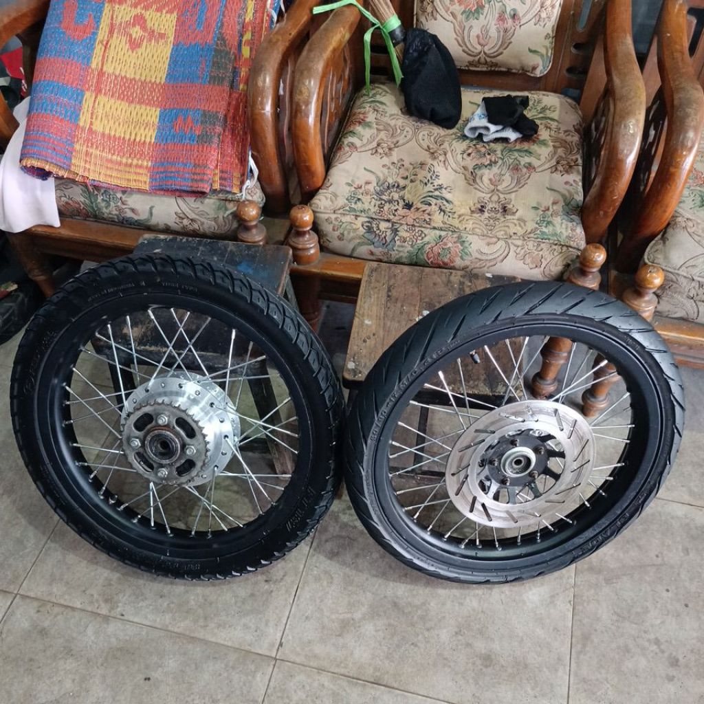 Velg Rossi Italy ukuran 215-185 Ring 17 PNP CB,Gl,MP,TIGER Tromol depan Belakang megapro