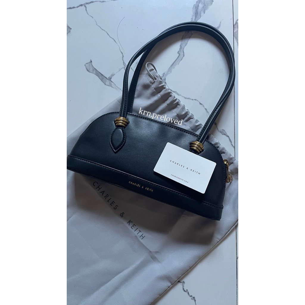 Preloved Charles and Keith Shoulder Bag
