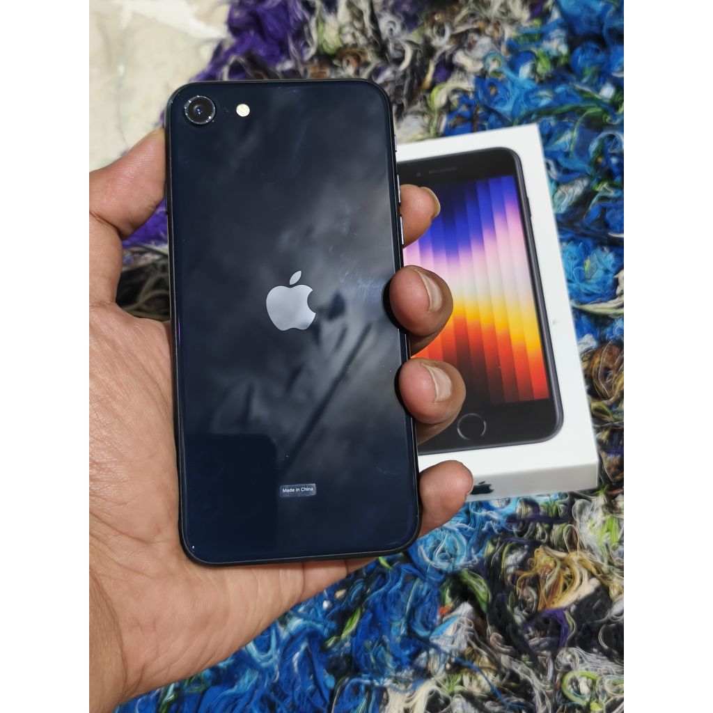 iPhone SE Gen-3 (2022) Resmi ibox