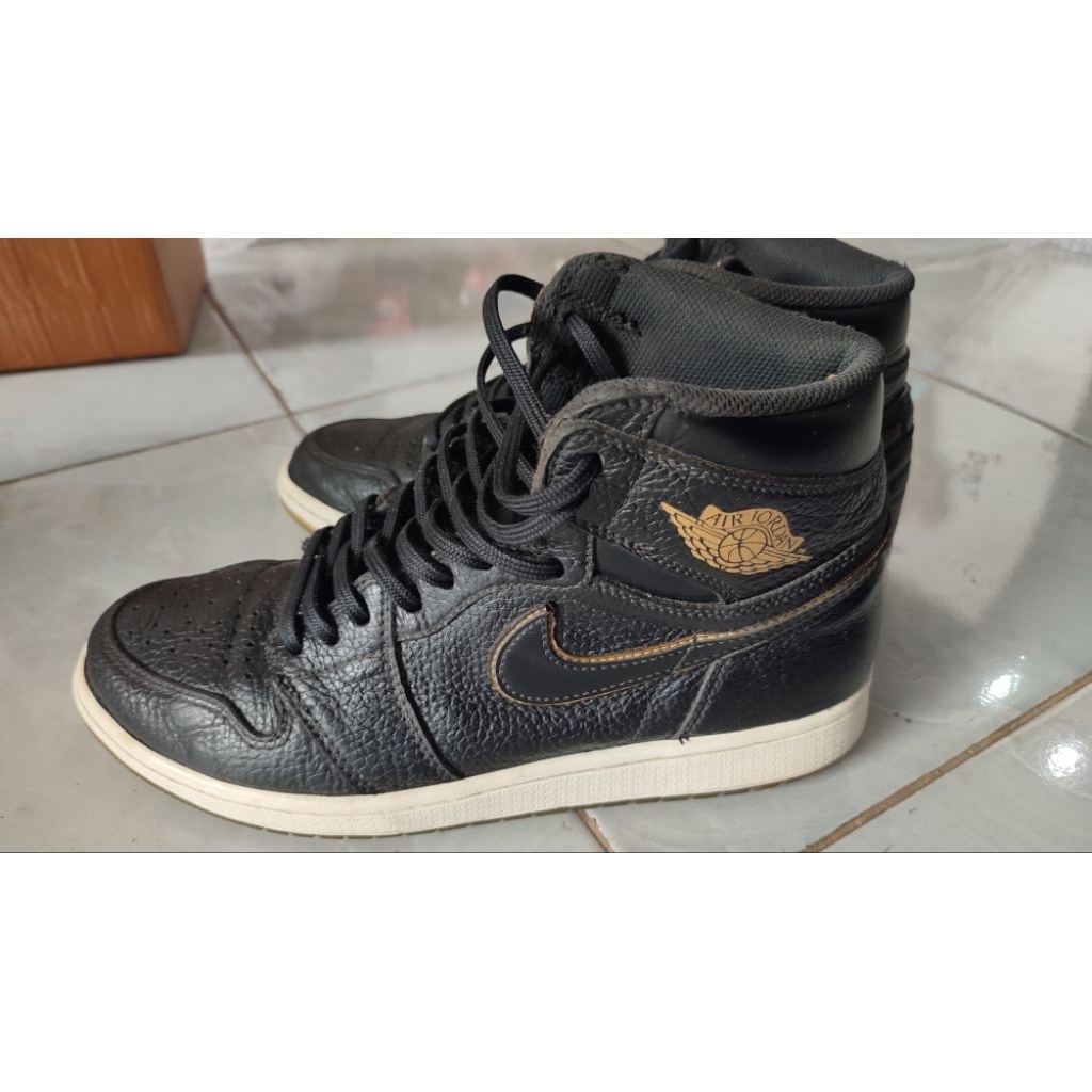 aj1 COF