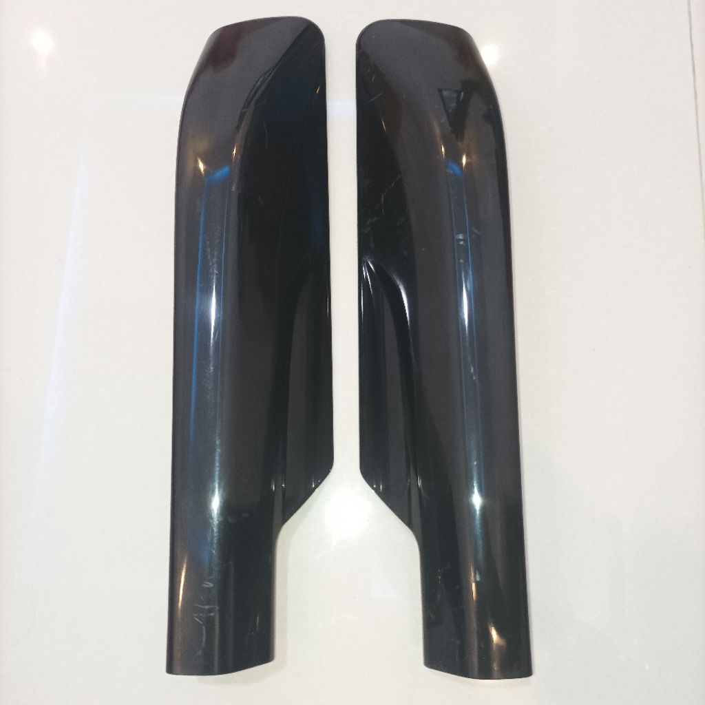 COVER TUTUP ROOF RACK / ROOF RAIL BAGIAN DEPAN MITSHUBISHI XPANDER ORIGINAL