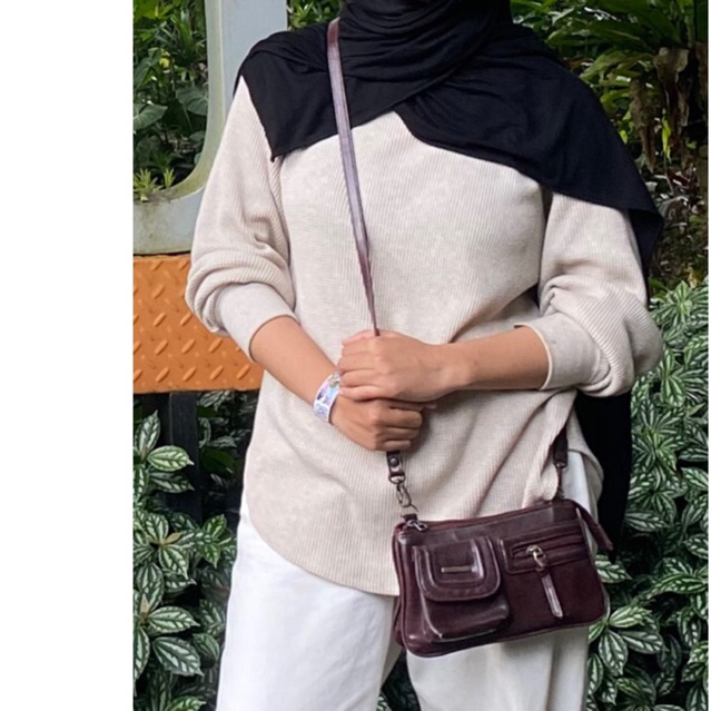 PRELOVED T-SHIRT WAFFLE UNIQLO