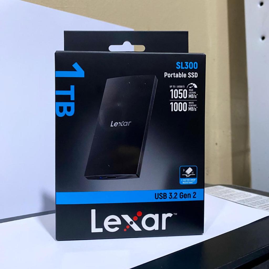 Lexar SL300 SSD 1TB Eksternal Portable Usb-C To Usb-A
