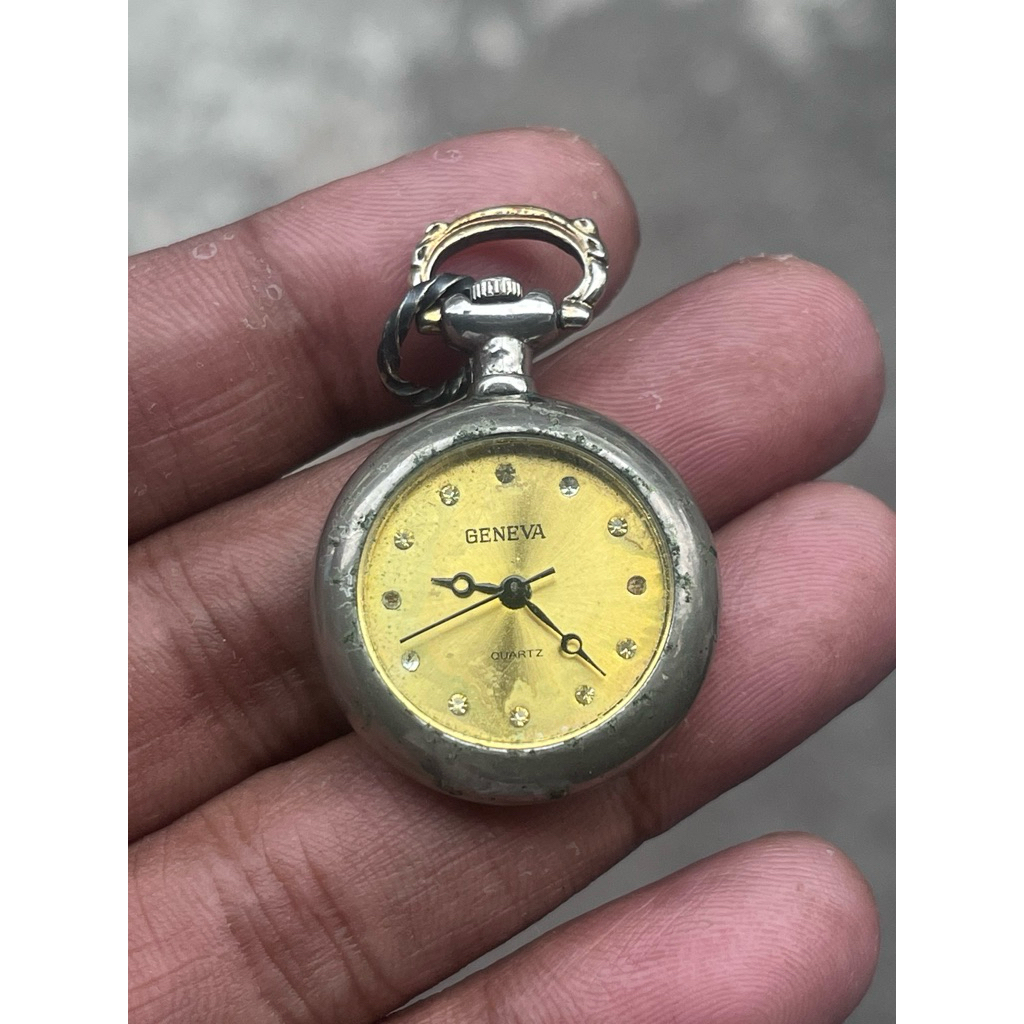 Jam Tangan Geneva