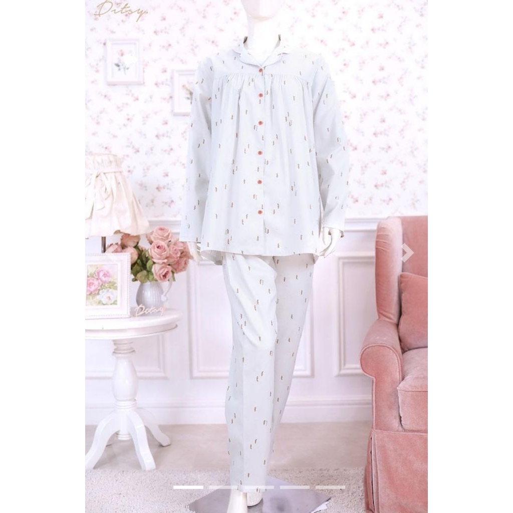 Ditsy pajamas terbaru
