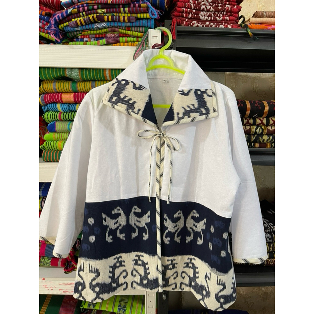 Blazer Tenun NTT