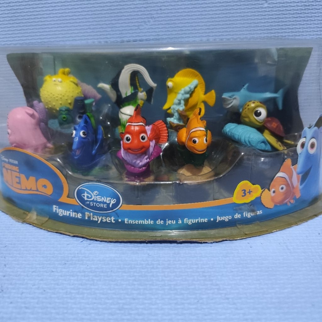 Disney Pixar Finding Nemo figurine playset Disney Store Preloved