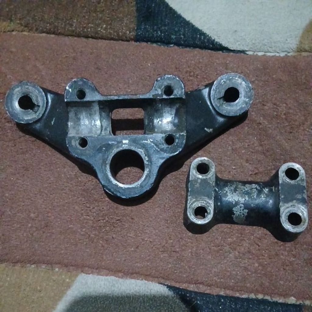 segitiga skok T atas yamaha RS100 RS125 L2G L2SN original copotan