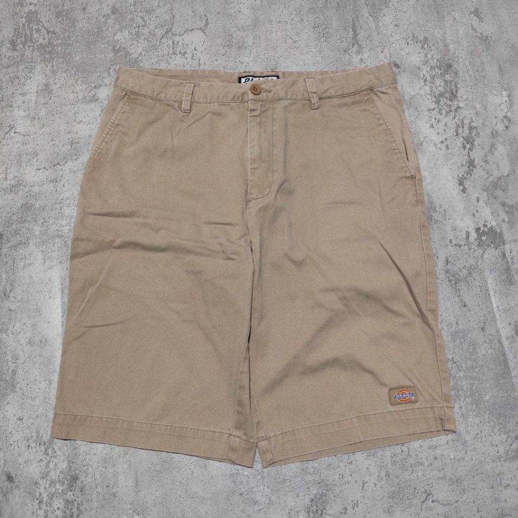 Celana pendek pria dickies coklat bekas