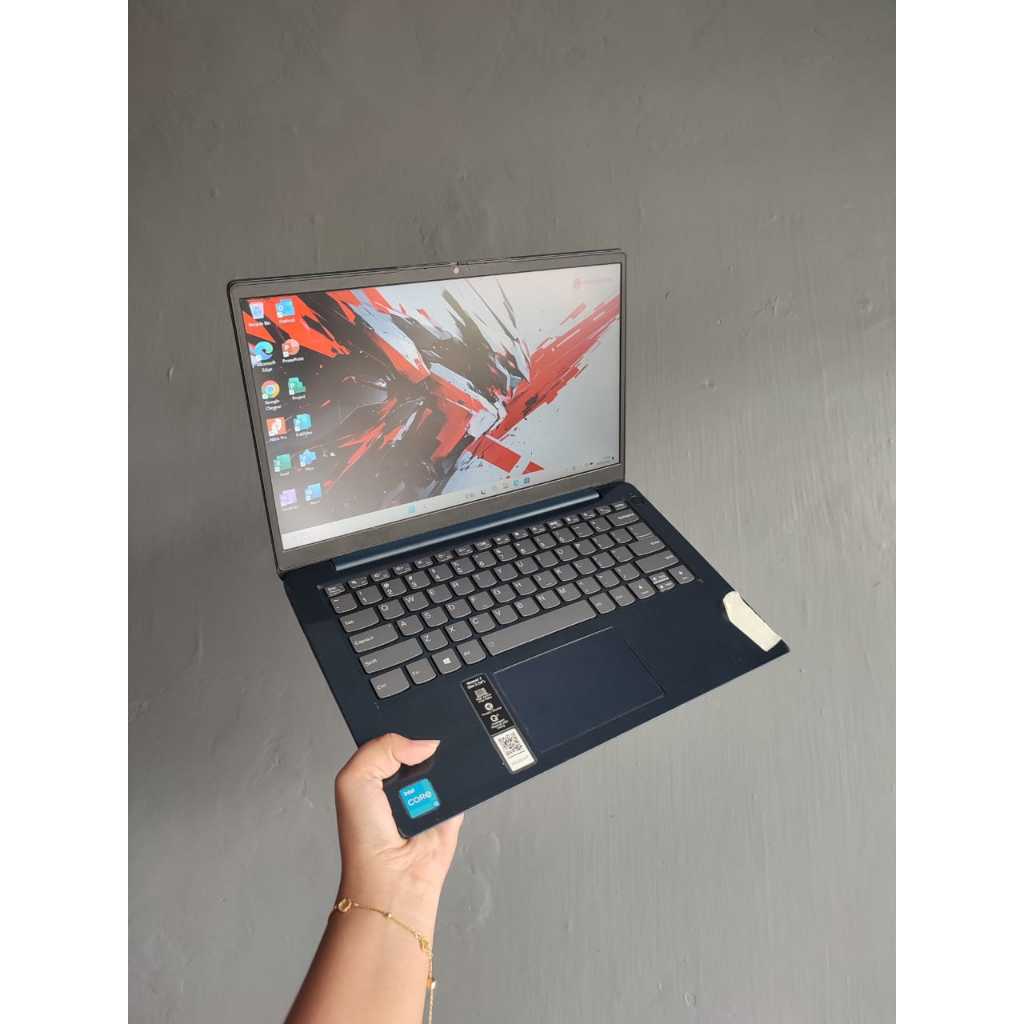 Lenovo Ideapad Slim 3  Core i3-1115G4 Ram 8gb Ssd 512GB