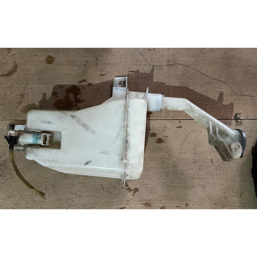 Tabung Washer tank tangki air wiper Nissan March original copotan