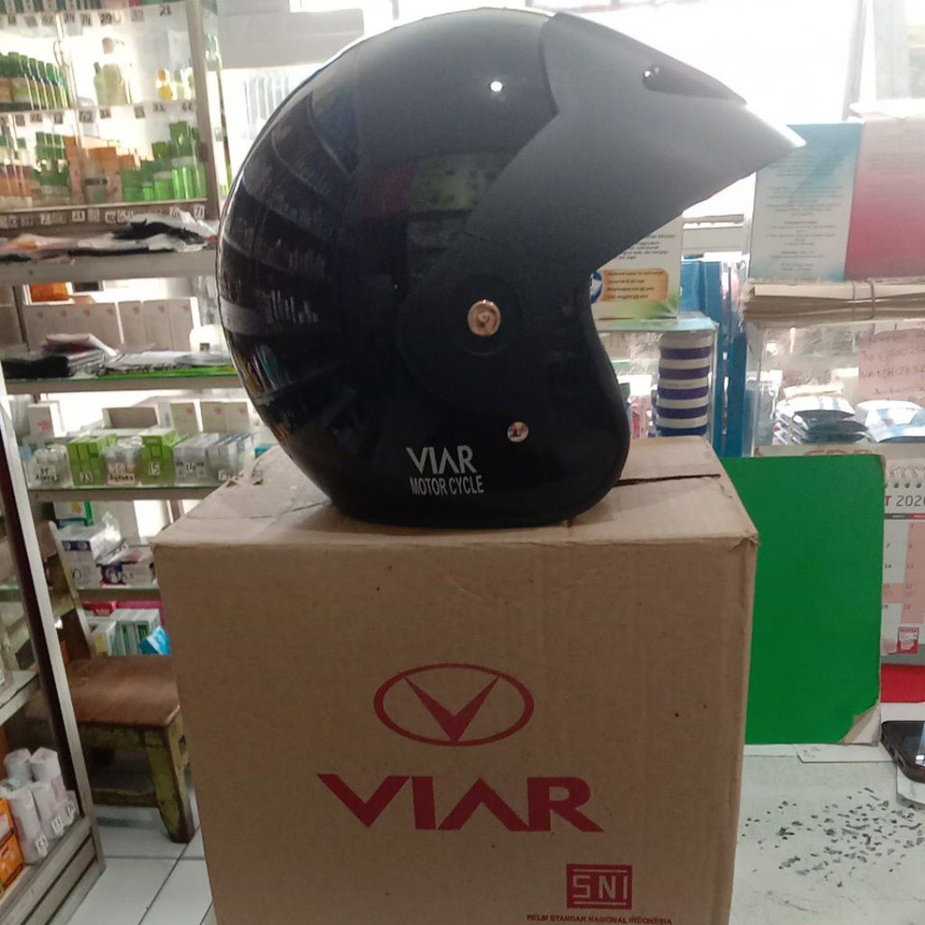 Helm viar