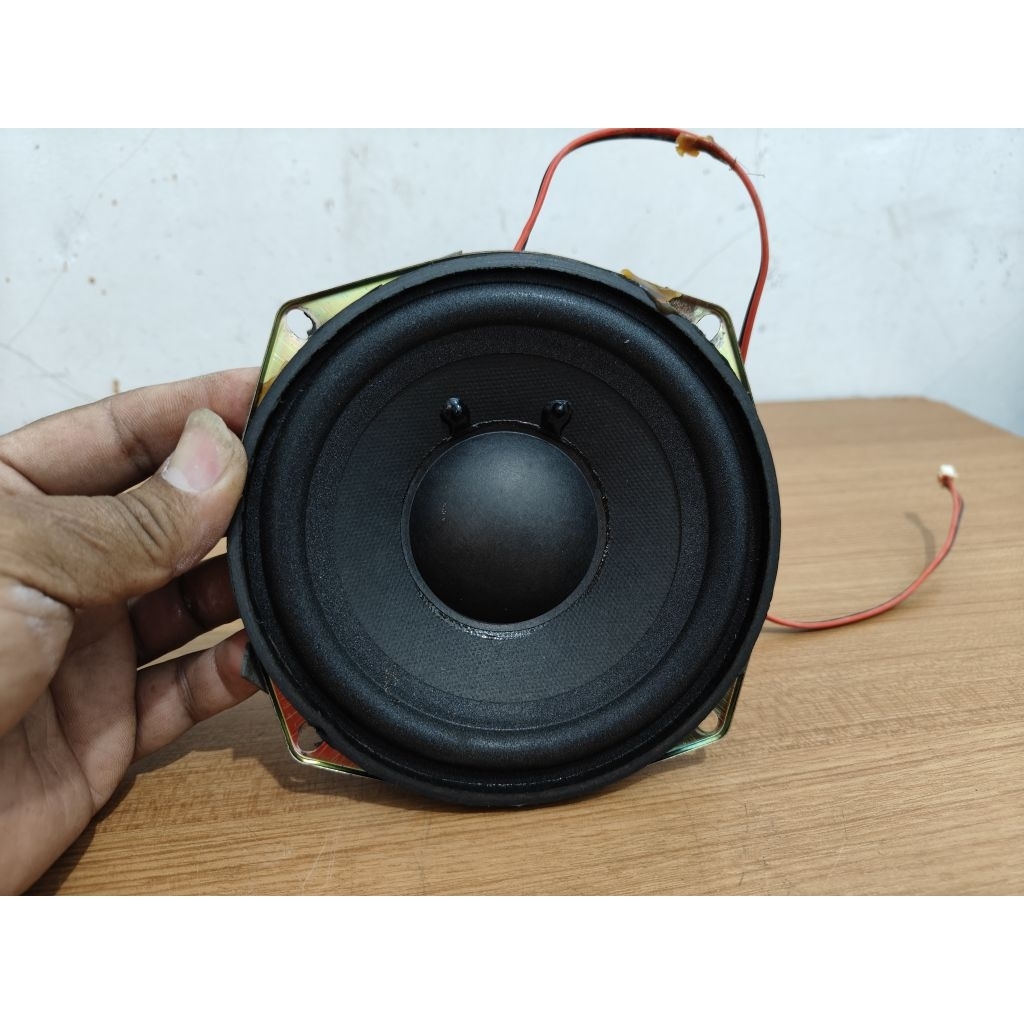 speaker subwoofer simbadda CST 6700