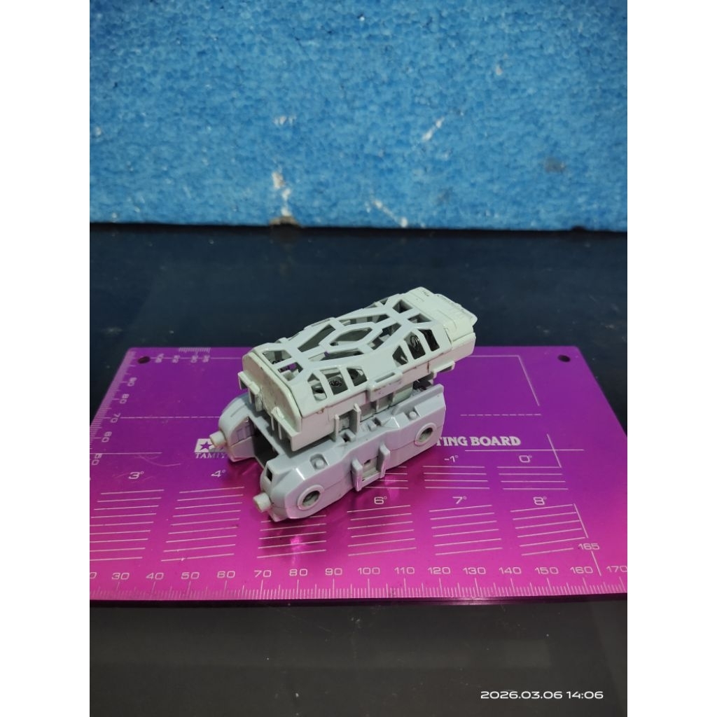 Crush Gear Part Chasis VT Putih