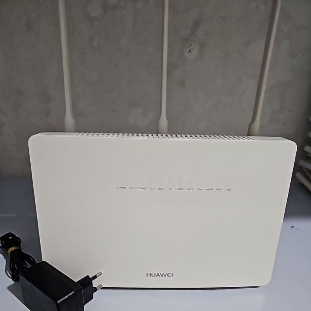 Huawai HG8245U+adaptor