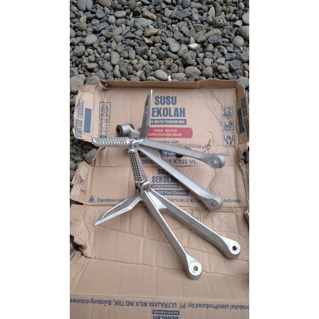 step belakang cbr k45 ori copotan