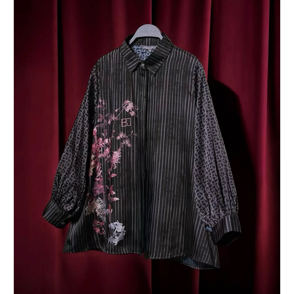 Benang Jarum Dark Viola Basic Shirt M