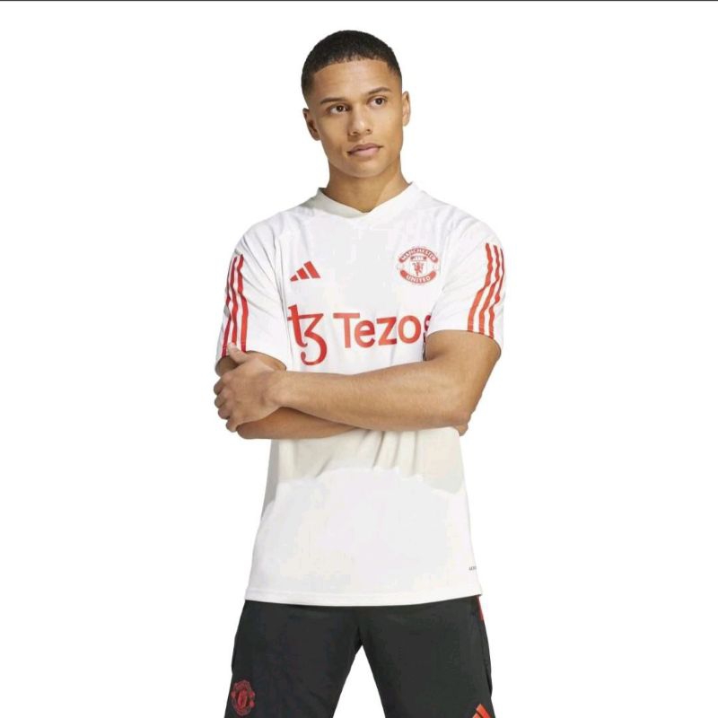 Adidas Manchester United Tiro 23 training jersey