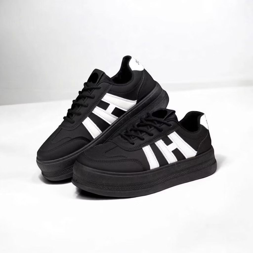 Sepatu Sneakers Kasual Bertali Sepatu Wanita Terbaru Sepatu Wanita Kekinian Sepatu Wanita sekolah Se