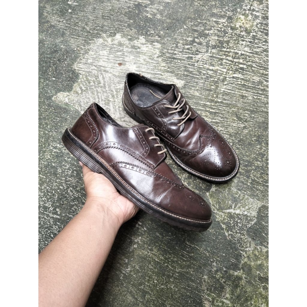 Sepatu Wingtip Men Shoes Brown Second