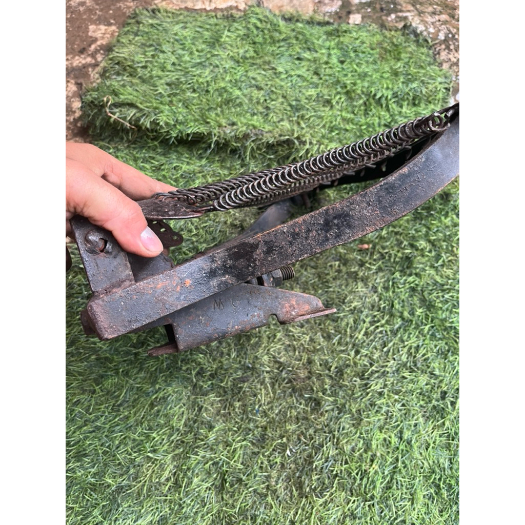 Rangka jok depan vespa super sprint mg original