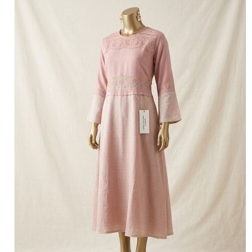 Midi Dress Brokat Dusty Pink – Gamis Pesta Elegan Aksen Bordir Bunga & Renda Floral
