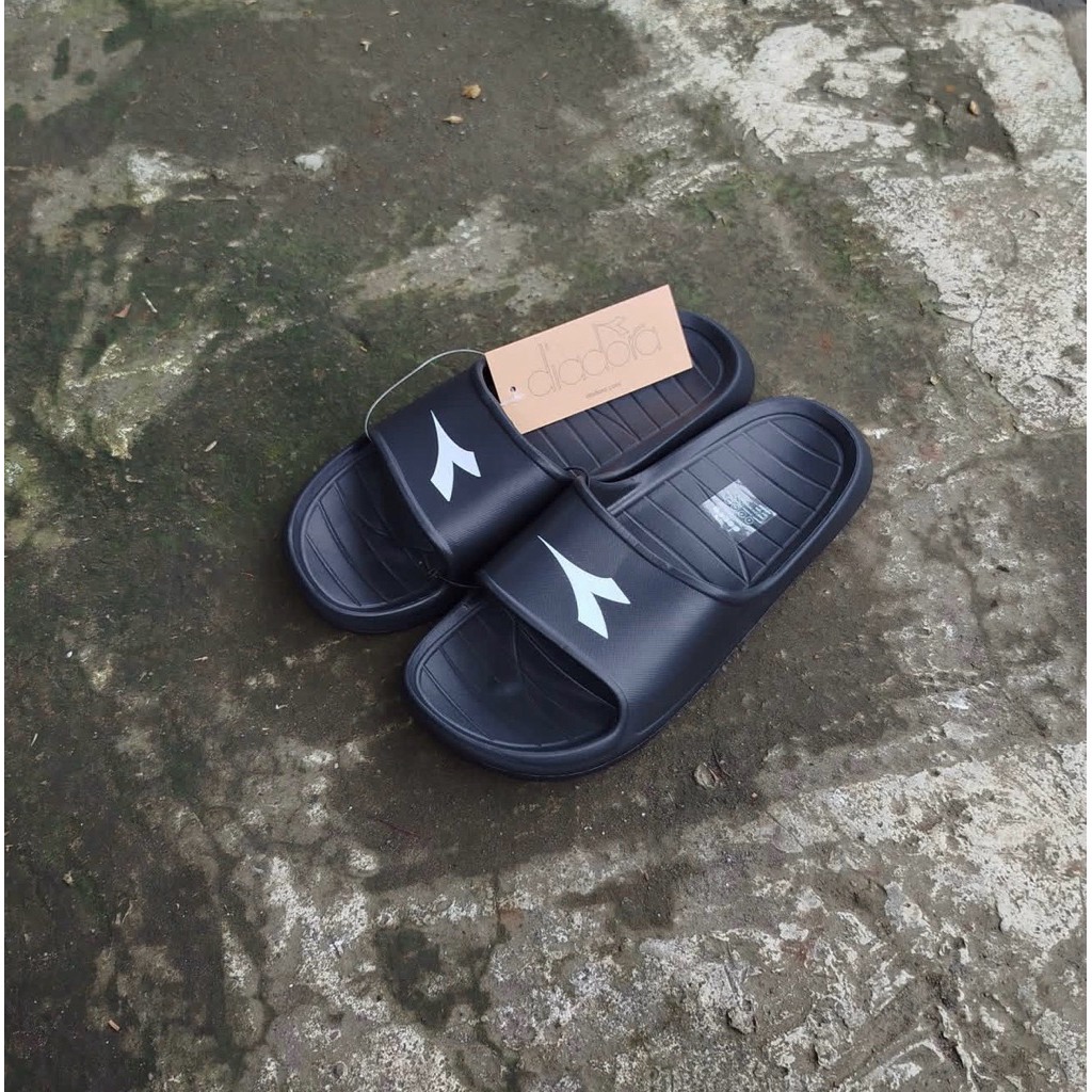 DIADORA FESTO BLACK ORIGINAL 100%