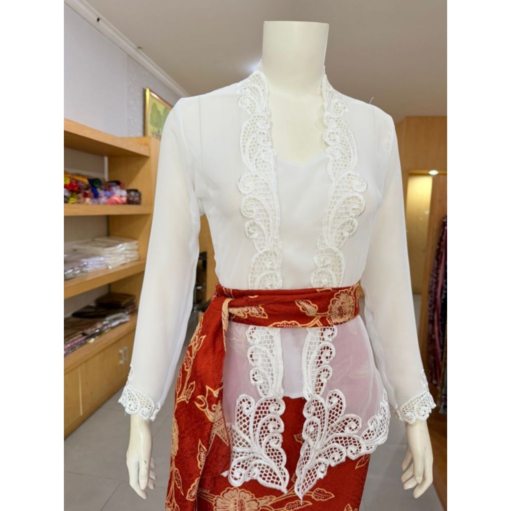 kebaya bordir lengan panjang bed putih tulang