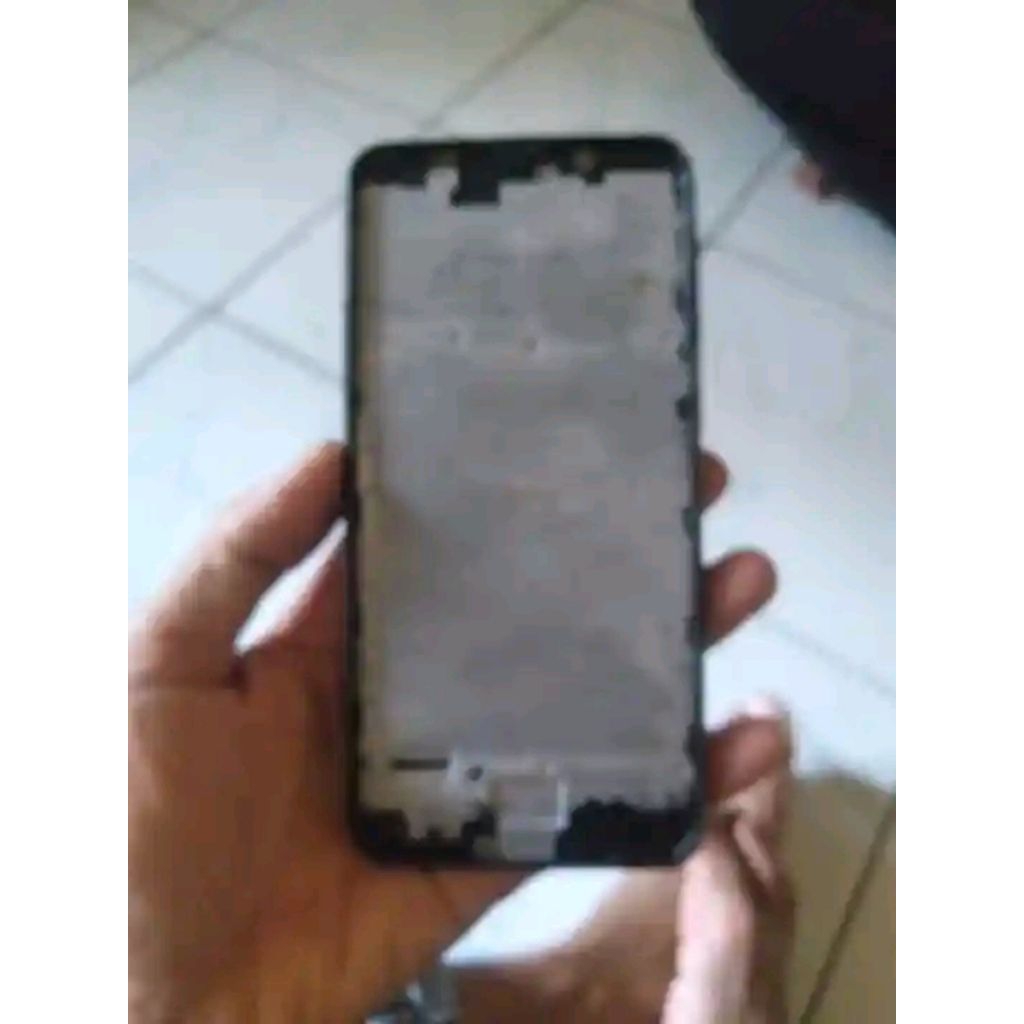samsung a10 minus lcd sama soket lcd dimesin minta ganti