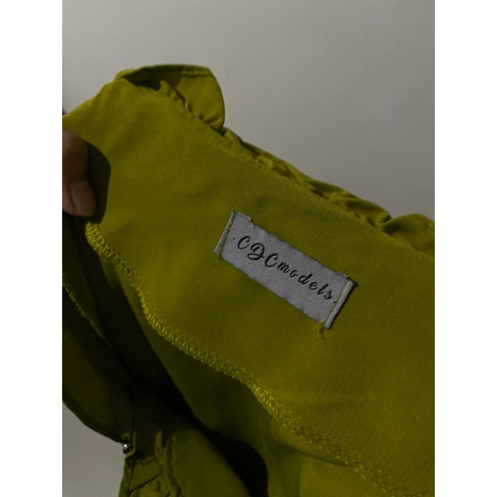 PRELOVED Blouse Ruffle Olive - Korean Style