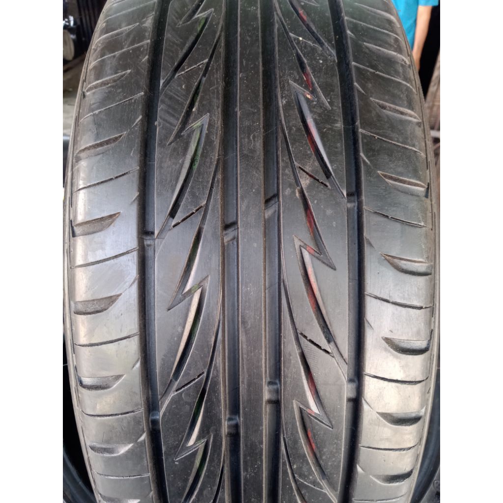 Ban R17 205 45 Bridgestone Techno
