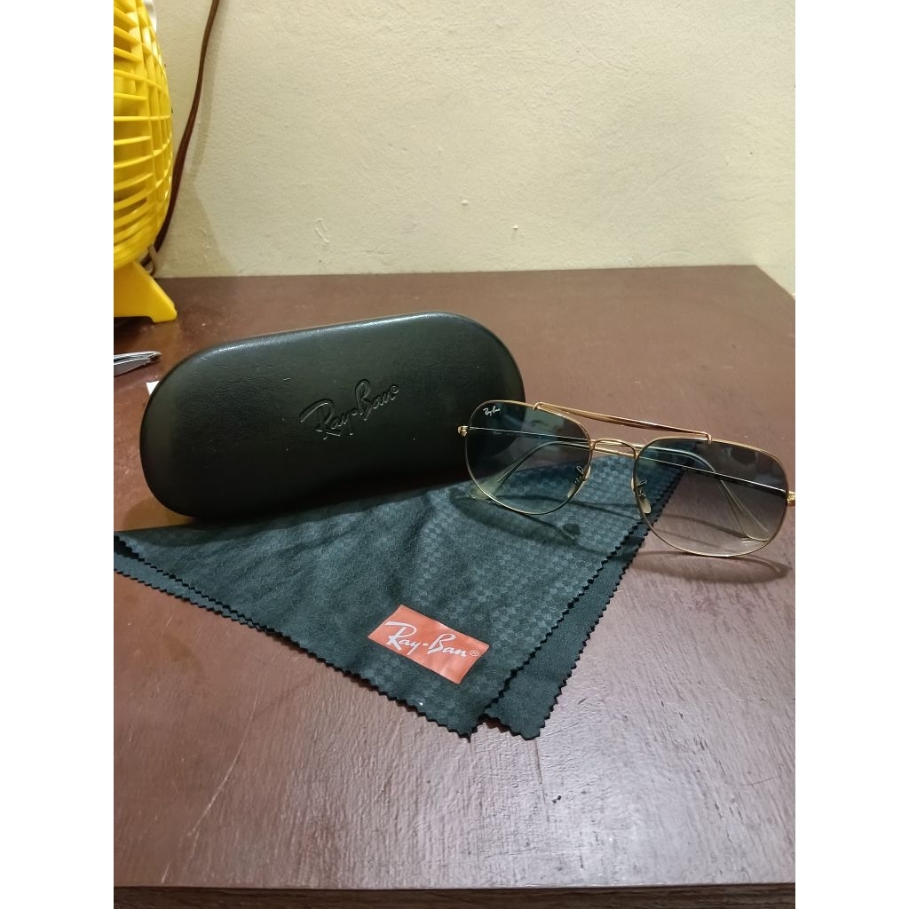 Ray-Ban Aviator Gradient (RB3025).