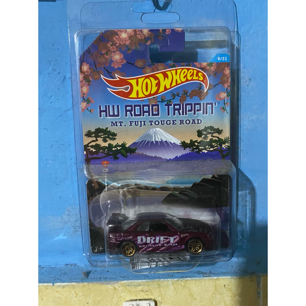 HOTWHEELS R34 Road Trippin ft fuji