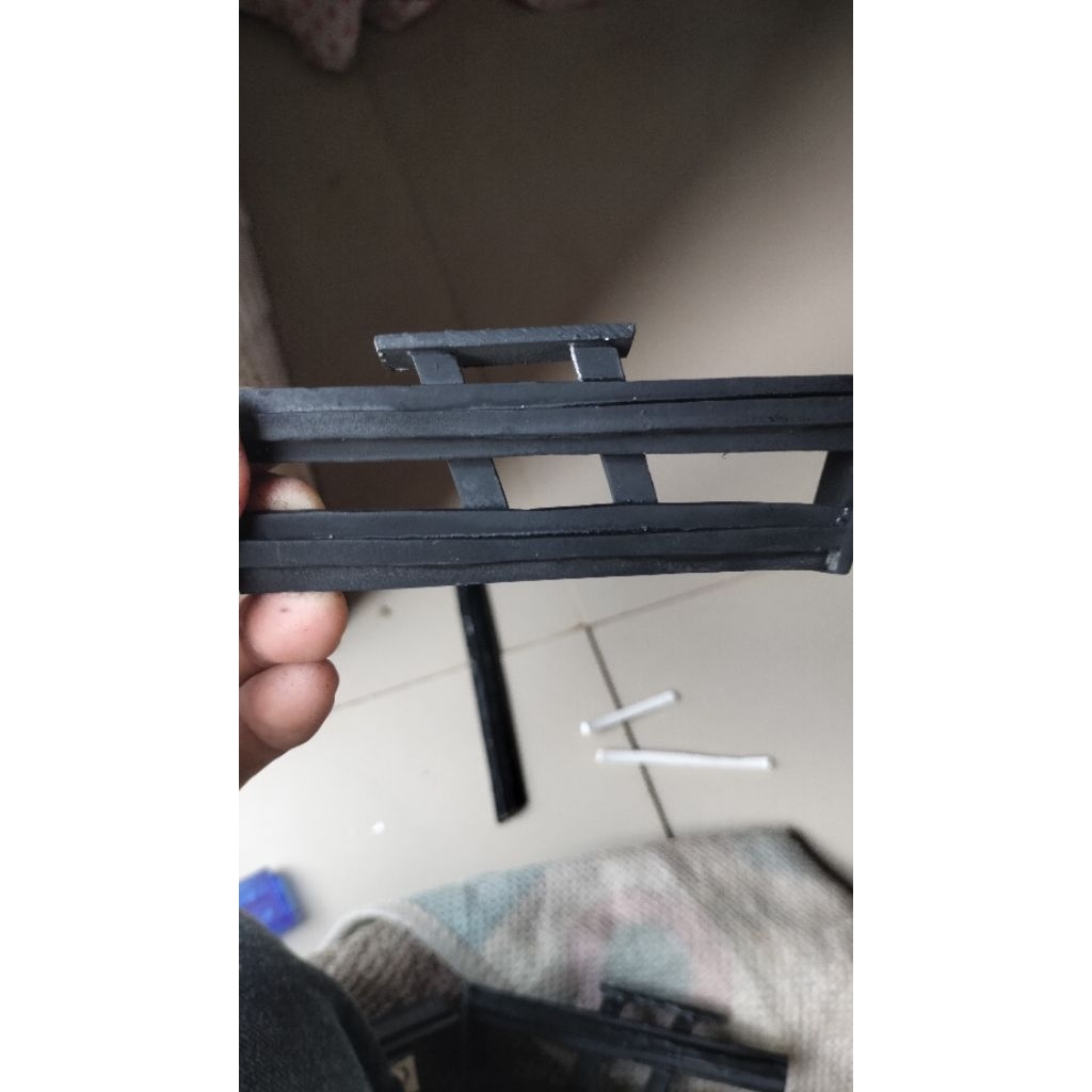 Bemper samping traga herex mainan