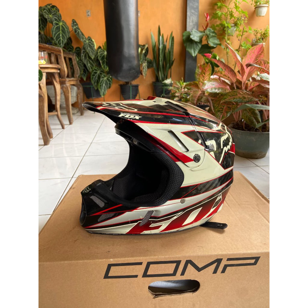 HELM FOX V2/4