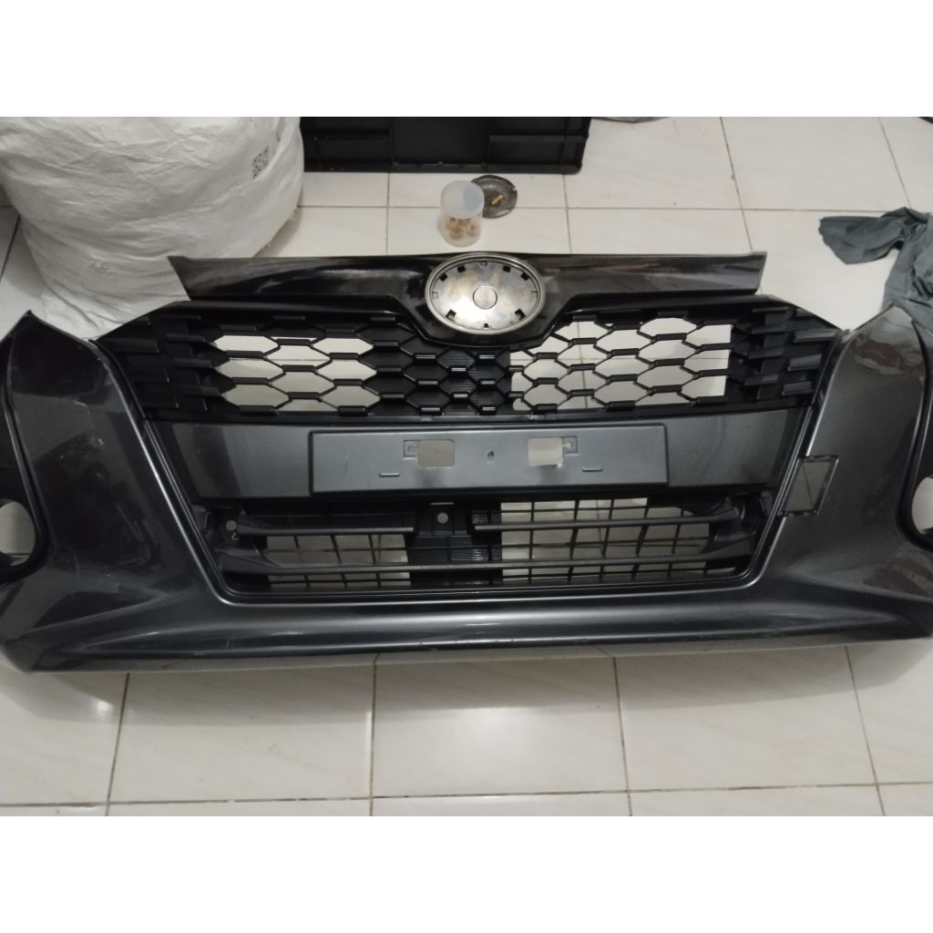 bemper set depan calya facelift 2025 lis black crom baru